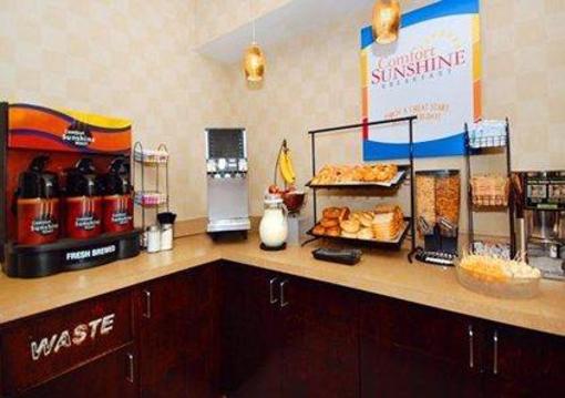 фото отеля Comfort Inn - Pittsburgh Steubenville Pike