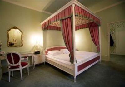 фото отеля Hohenstauffen Hotel