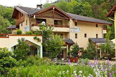 фото отеля Hotel Athena Brides-Les-Bains