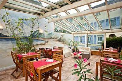 фото отеля Hotel Athena Brides-Les-Bains