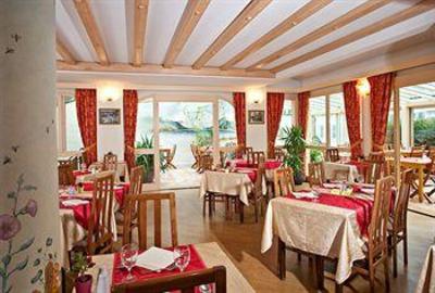 фото отеля Hotel Athena Brides-Les-Bains