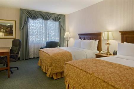 фото отеля Hilton Lisle / Naperville