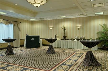 фото отеля Hilton Lisle / Naperville
