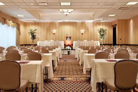 фото отеля Hilton Lisle / Naperville