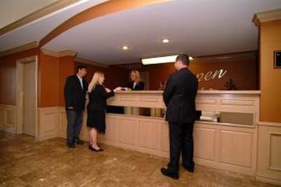 фото отеля Aspen Hotel & Suites