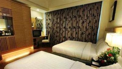 фото отеля Crown Garden Hotel