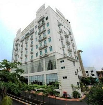 фото отеля Crown Garden Hotel