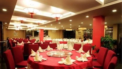 фото отеля Crown Garden Hotel