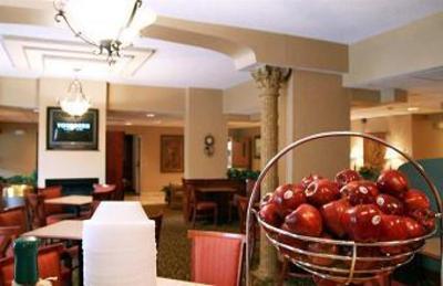 фото отеля Hampton Inn Charlotte Cornelius