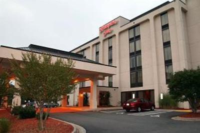 фото отеля Hampton Inn Charlotte Cornelius