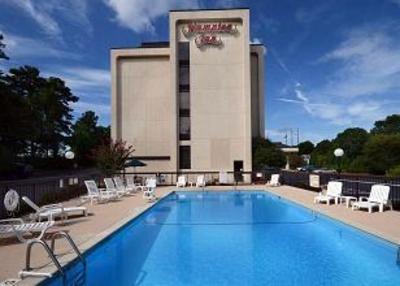 фото отеля Hampton Inn Charlotte Cornelius
