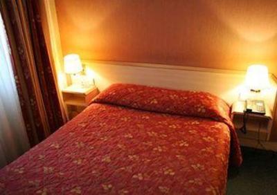 фото отеля Comfort Hotel Gare De L'est Paris