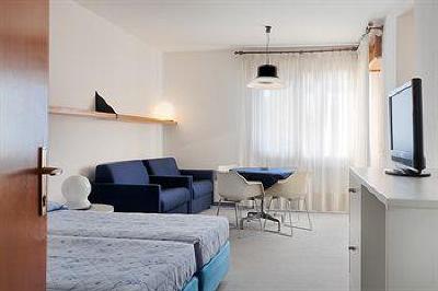 фото отеля Hotel Residence Nago-Torbole