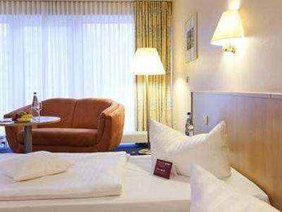 фото отеля Mercure Hotel Am Entenfang Hannover