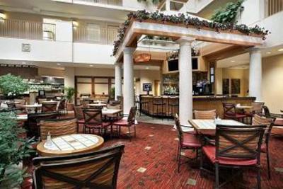 фото отеля Embassy Suites Hotel Orlando Airport