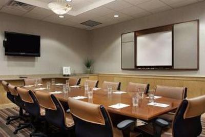 фото отеля Embassy Suites Hotel Orlando Airport