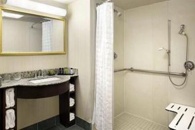 фото отеля Embassy Suites Hotel Orlando Airport