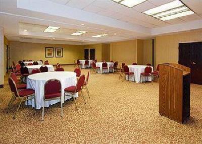 фото отеля Comfort Suites Northlake