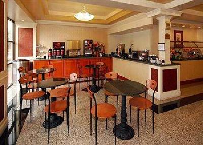 фото отеля Comfort Suites Northlake