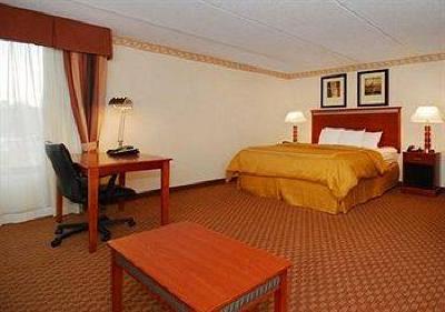 фото отеля Comfort Suites Northlake