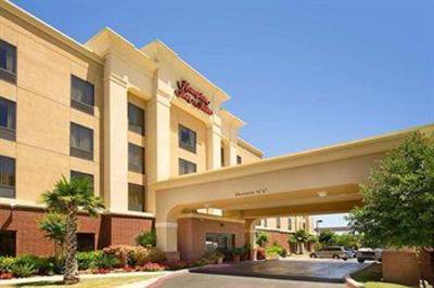 фото отеля Hampton Inn & Suites San Antonio-Airport