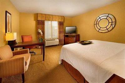 фото отеля Hampton Inn & Suites San Antonio-Airport