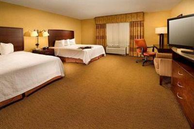 фото отеля Hampton Inn & Suites San Antonio-Airport