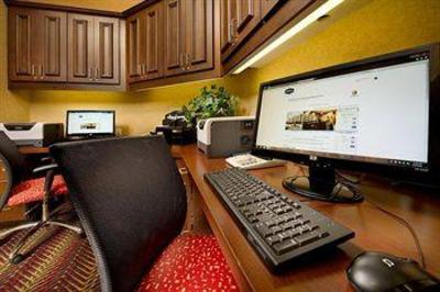 фото отеля Hampton Inn & Suites San Antonio-Airport