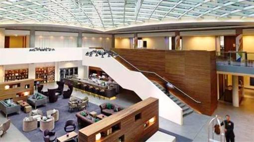 фото отеля DoubleTree by Hilton Hotel London -Tower of London