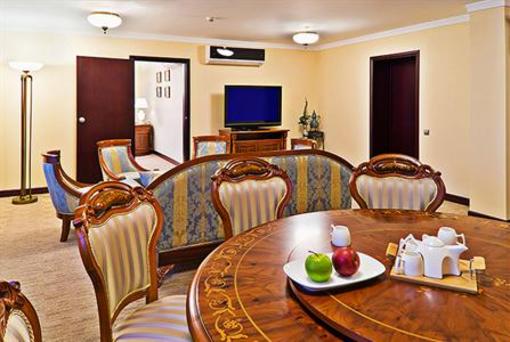 фото отеля Hotel Russia