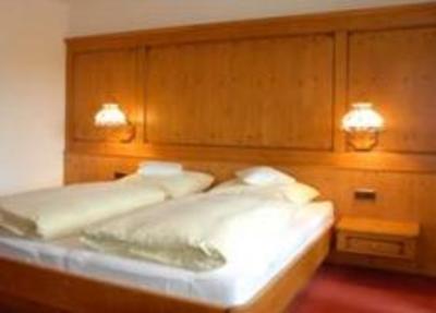 фото отеля Hotel Waldhorn Jungholz