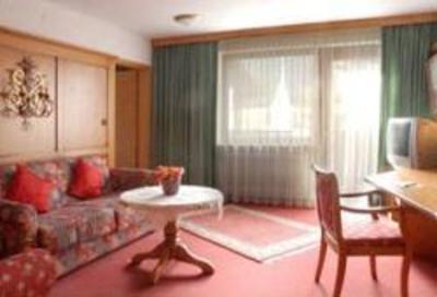 фото отеля Hotel Waldhorn Jungholz