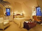 фото отеля Chateau Inn & Suites