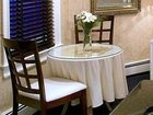 фото отеля Chateau Inn & Suites