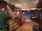 фото отеля Chateau Inn & Suites