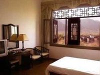 Wuyuan Rainbow Bridge Holiday Resort