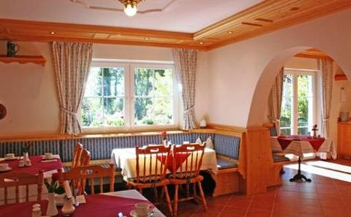 фото отеля Pension Waldhorn
