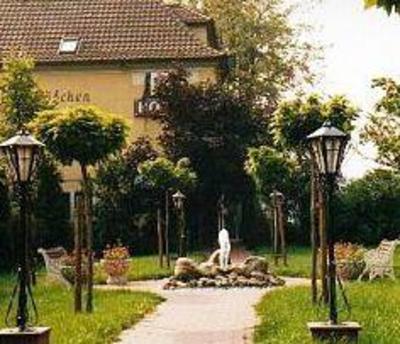 фото отеля Waldschlosschen Hotel Horn-Bad Meinberg