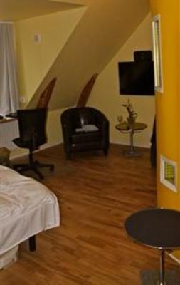 фото отеля Magle's Smiley Inn