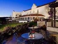 Chaminade Resort & Spa