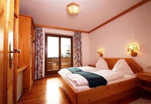 фото отеля Aparthotel Hutter