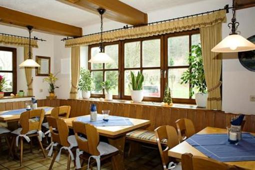 фото отеля Gasthof Zur Behringersmuehle