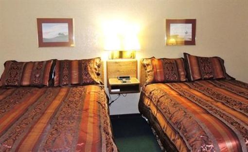 фото отеля Relax Inn of Stewartville