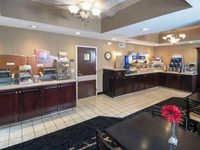 Holiday Inn Express Hotel & Suites Warren (Ohio)