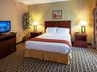 фото отеля Holiday Inn Express Hotel & Suites Warren (Ohio)