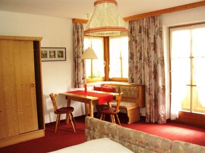фото отеля Hotel Alpengruss Pension Sankt Leonhard im Pitztal