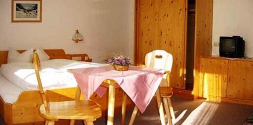 фото отеля Hotel Alpengruss Pension Sankt Leonhard im Pitztal