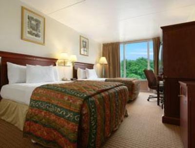 фото отеля Howard Johnson Addison