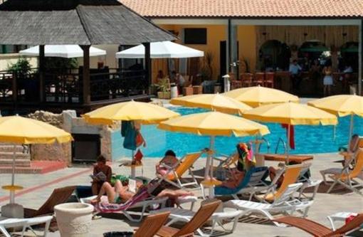фото отеля Cala Greca Beach Resort