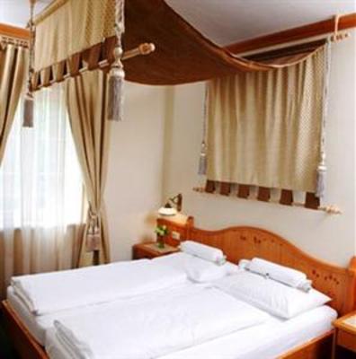 фото отеля Landhotel Birkenhof Gols